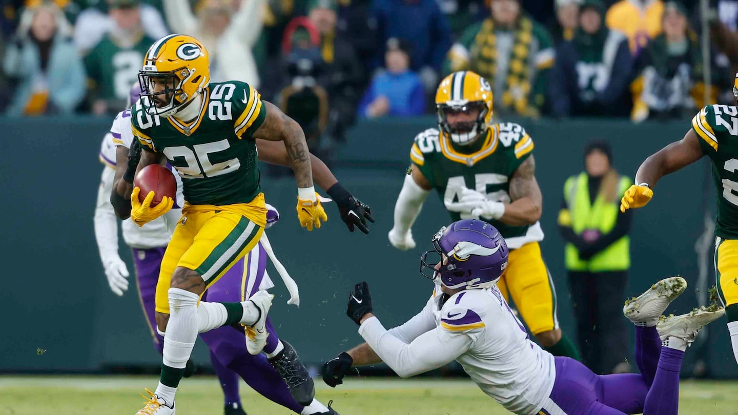 Green Bay's Keisean Nixon (left) has led the NFL in kickoff-return yardage each of the last two seasons.