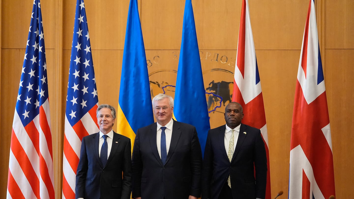 US Secretary of State Antony Blinken (L) and Britain's Foreign Secretary David Lammy (R) pose with Ukrainian Foreign Affairs Minister Andrii Sybiha (C) during their meeting in Kyiv, on Sept. 11, 2024, amid the Russian invasion on Ukraine.