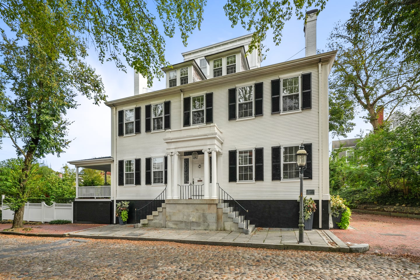 The exterior of 72 Main St. on Nantucket.