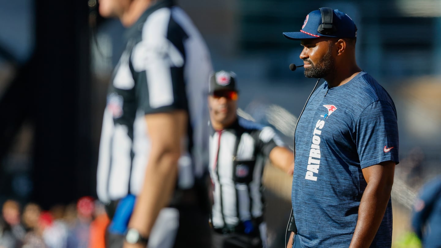 Jerod Mayo and the Patriots are 1-4 entering their Week 6 game vs. the Texans.