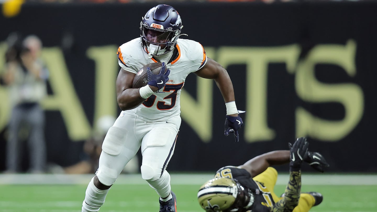 Javonte Williams ran for 88 yards and two touchdowns as the Broncos chewed up 225 yards on the ground.