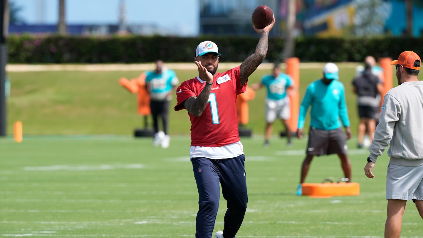 Tua Tagovailoa was throwing passes to his Dolphins teammates for the first time since suffering a concussion on Sept. 12.