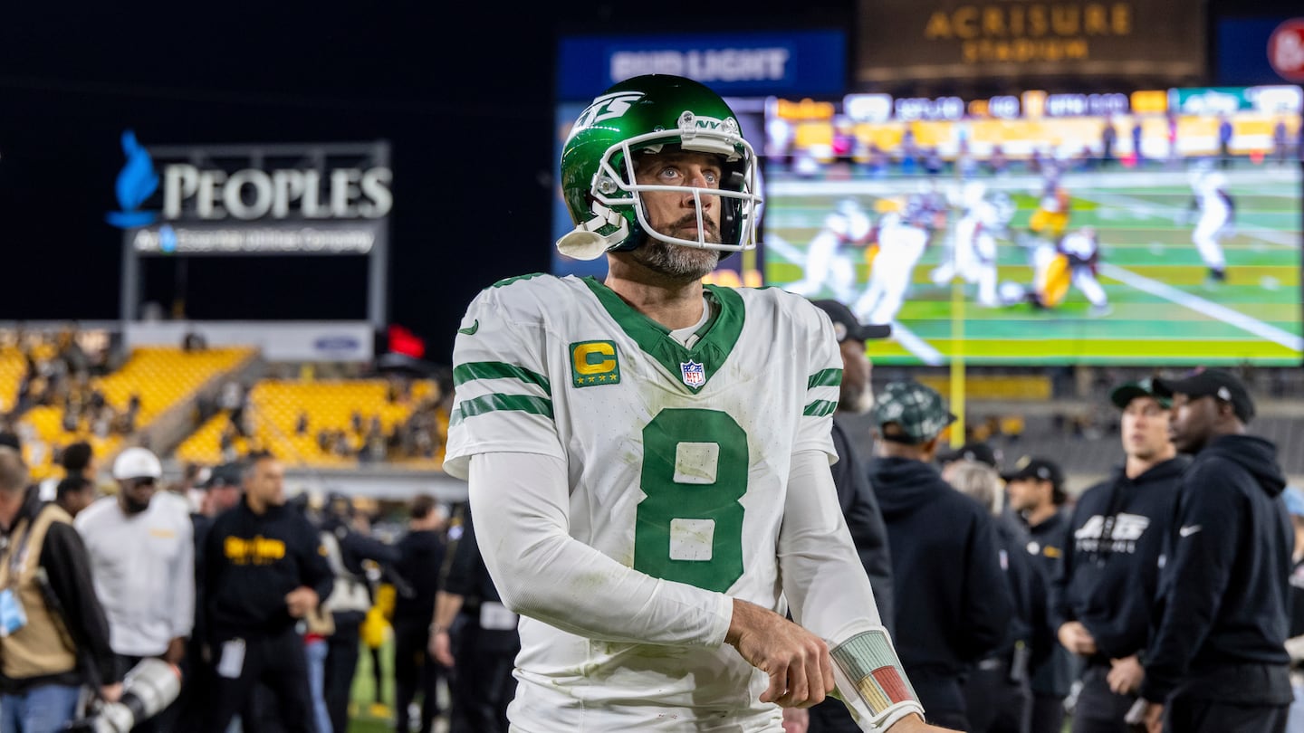 Aaron Rodgers and the Jets have lost four straight, including last Sunday's 37-15 thumping at the hands of the Steelers.