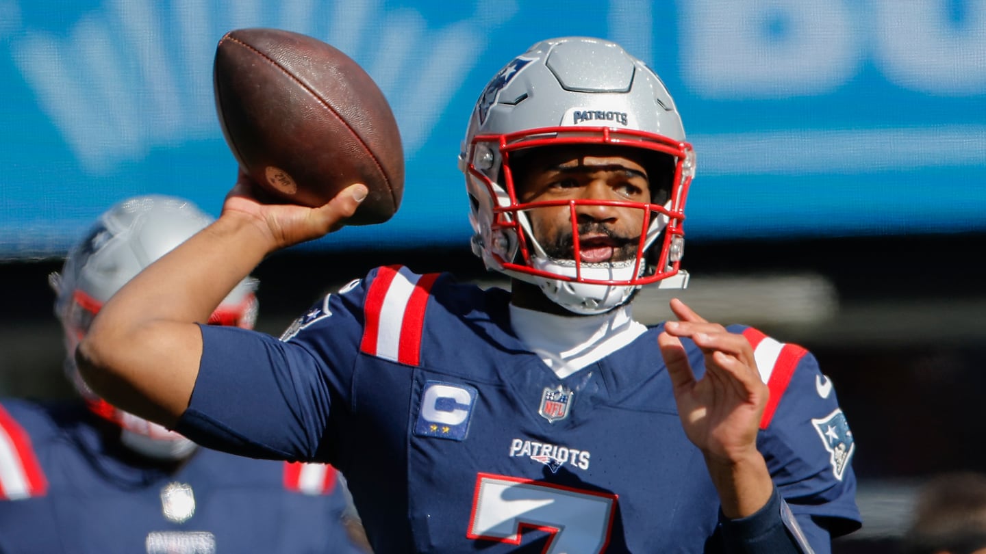 Jacoby Brissett rallied the Patriots to victory over the Jets, a much-needed boost for his morale.