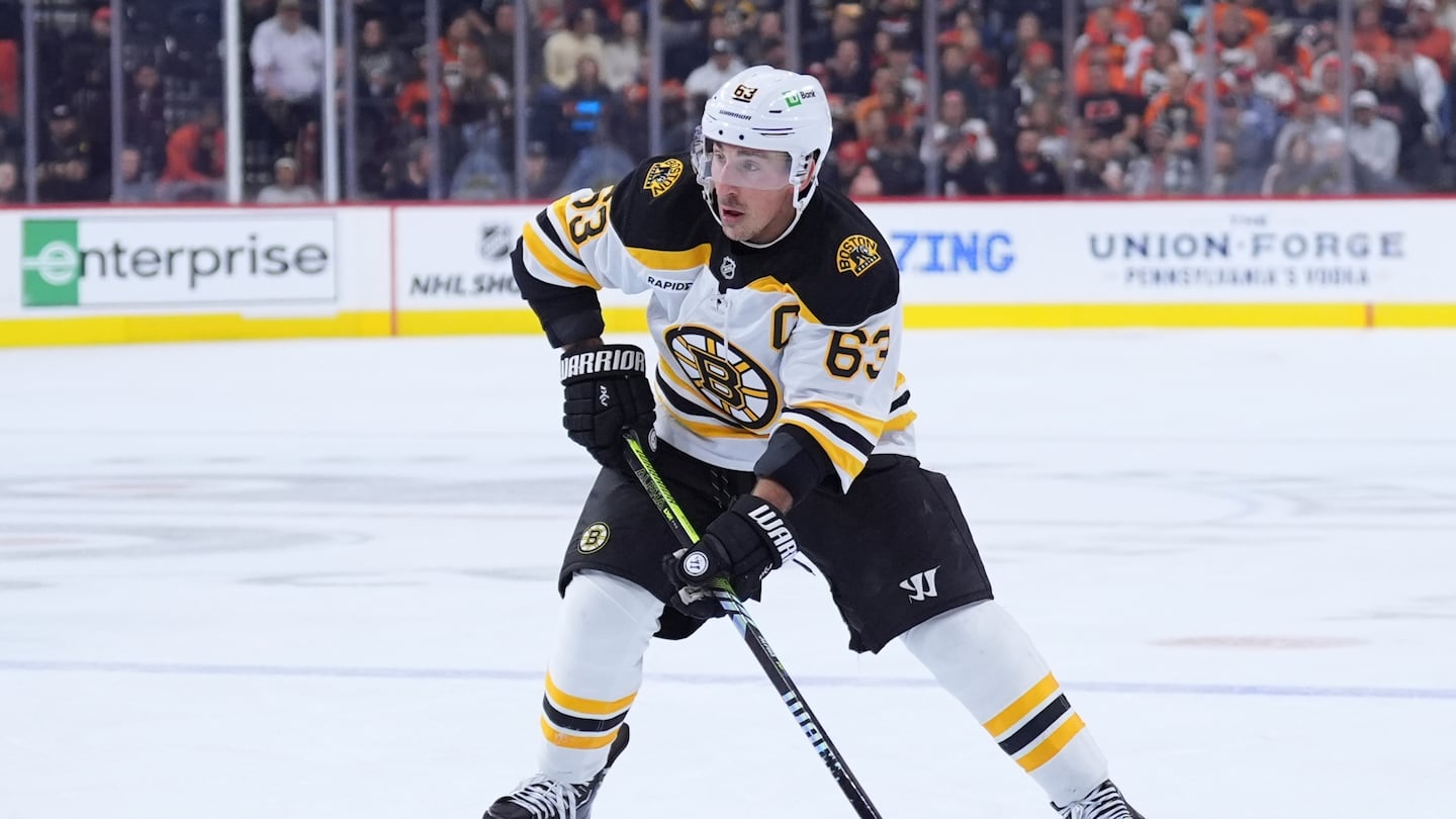 Brad Marchand had a goal and an assist in Boston's 3-0 win over Philadelphia on Saturday.