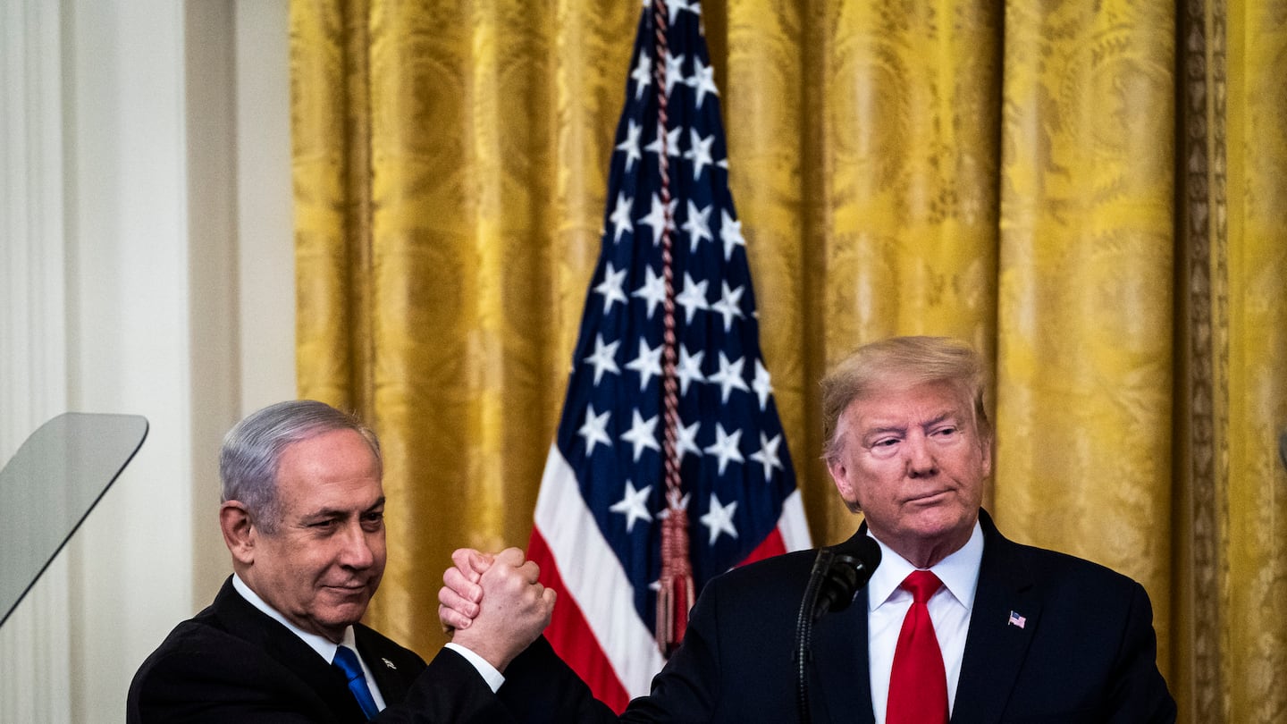 President Donald Trump and Israeli Prime Minister Benjamin Netanyahu announce an Israeli-Palestinian peace proposal at the White House on Jan. 28, 2020. (MUST CREDIT: Jabin Botsford/The Washington Post)