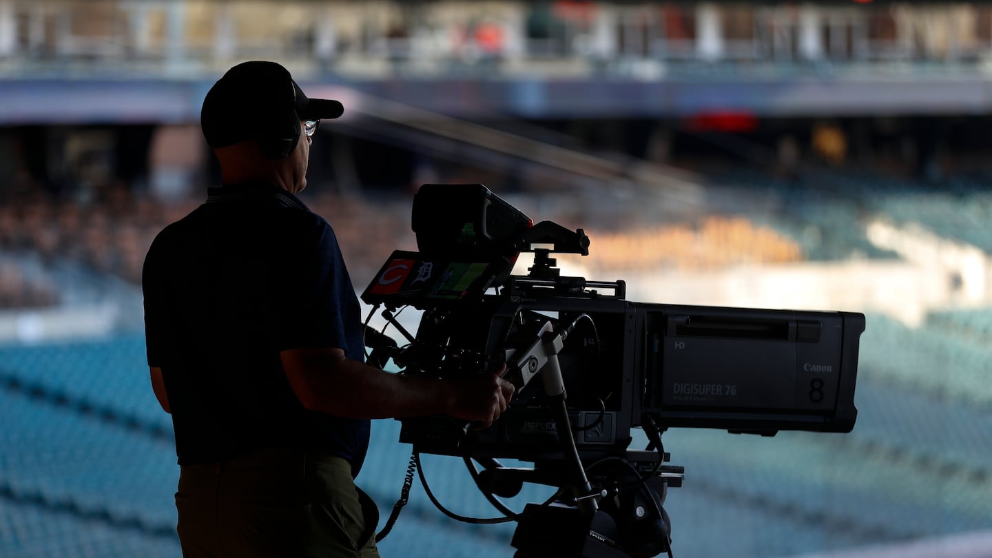 Diamond has the rights to broadcast Tigers, Rays, Cardinals, Angels, Braves, and Marlins games, while talks continue with the Royals.