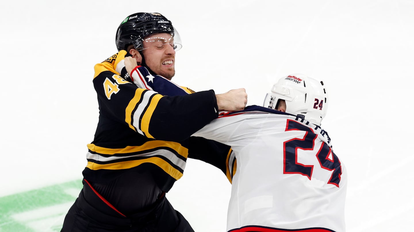 Three seconds into his first shift since being called up, Bruins left wing Jeffrey Viel dropped the gloves with Blue Jackets right wing Mathieu Olivier in the first period.