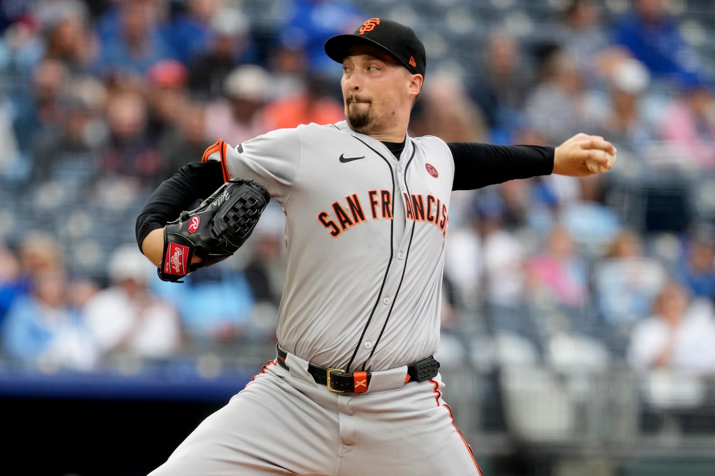 Blake Snell is one of seven pitchers to win Cy Young Awards in both leagues.