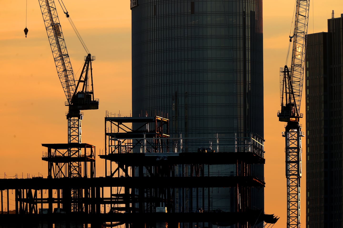 Massachusetts General Hospital's multi-year construction project of the $1.9 billion Philip and Susan Ragon Building.