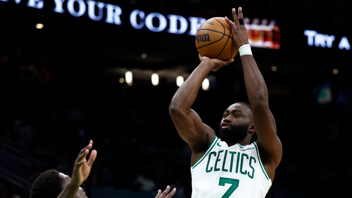 Jaylen Brown scored the Celtics' first 15 points against the Timberwolves in the first quarter by draining five 3-pointers.