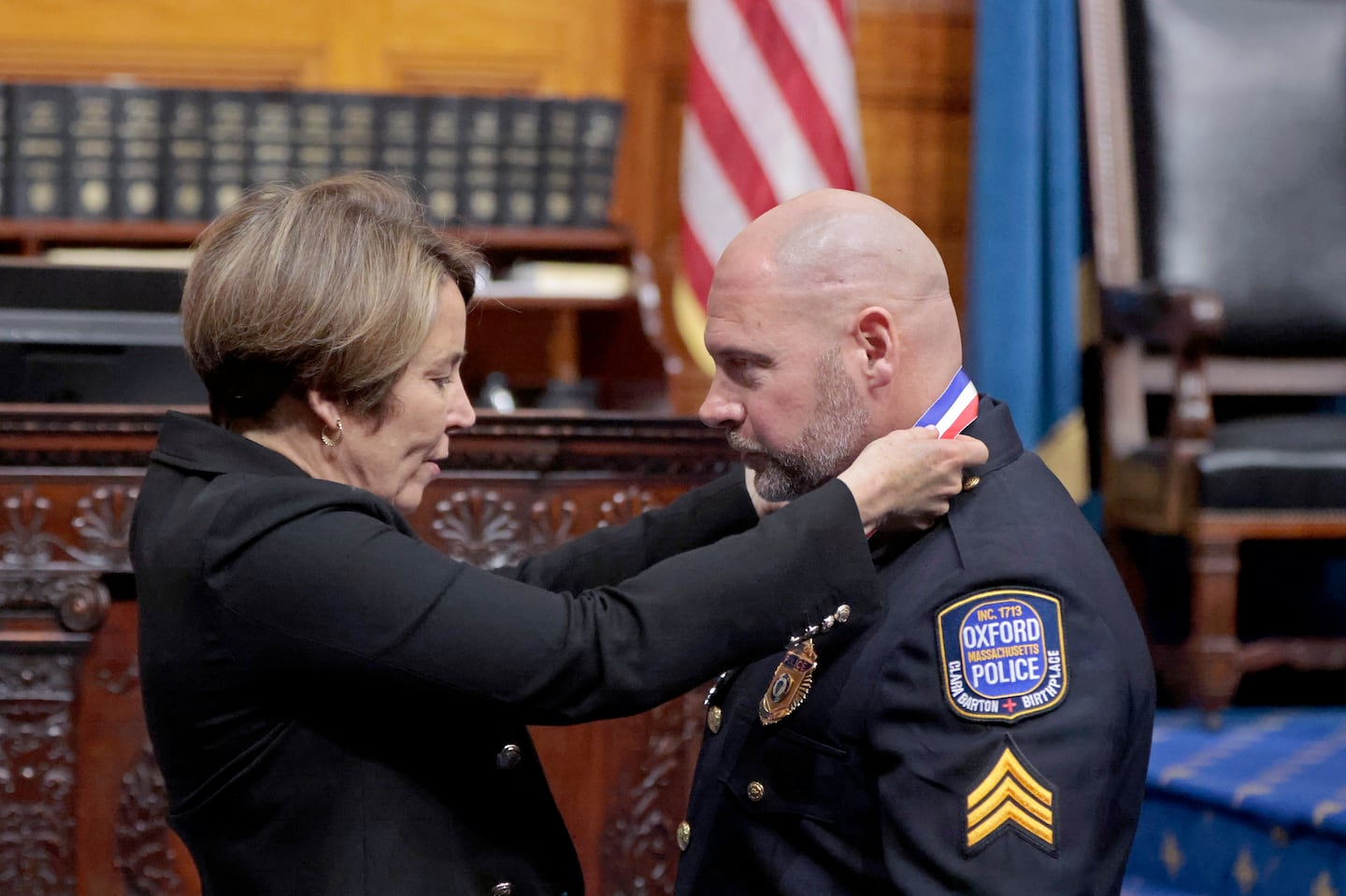 Governor Maura Healey presented Kenneth C. Mead, Jr. of the Oxford Police Department with the Medal of Valor.