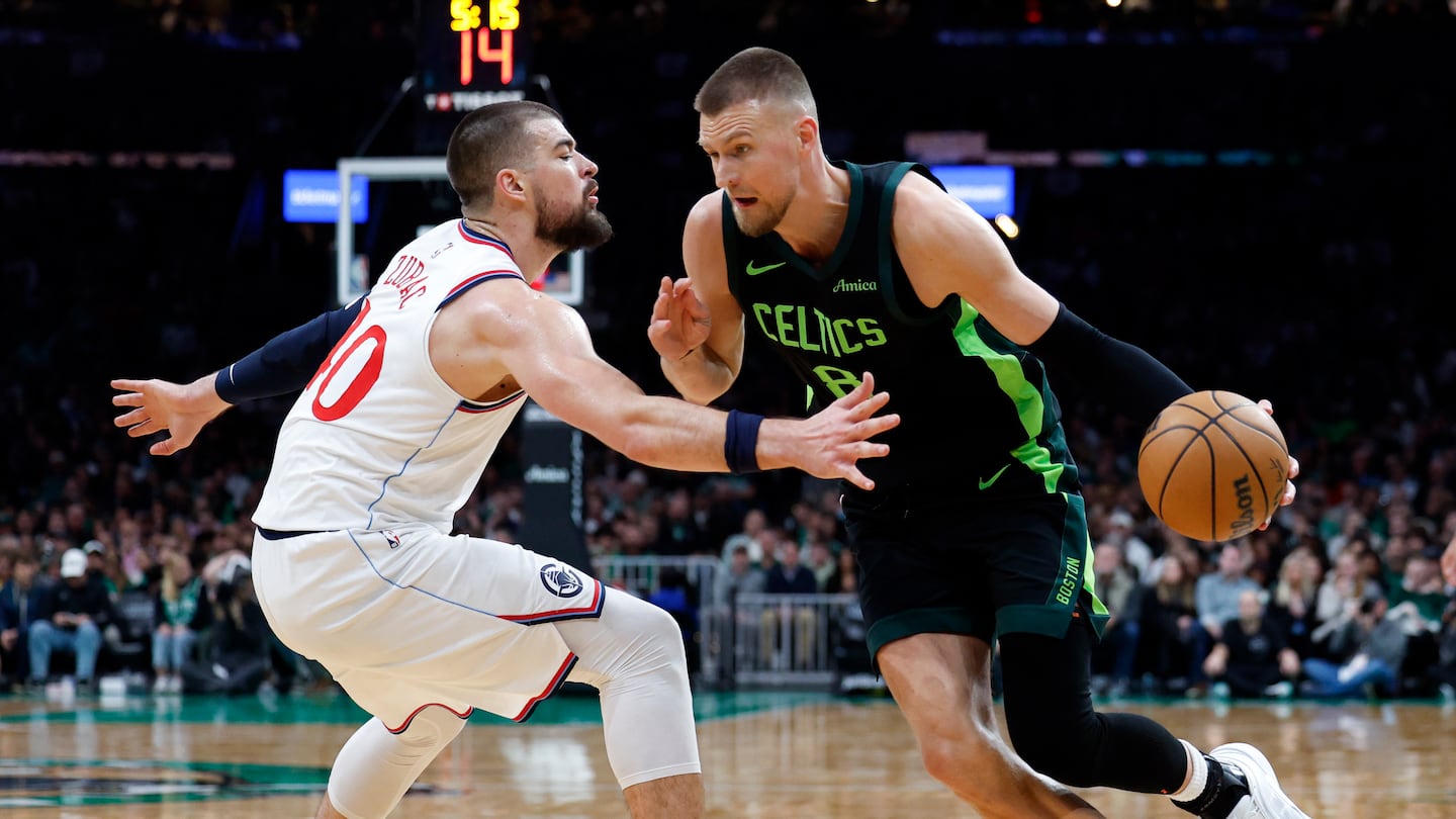 Kristaps Porzingis returned to the NBA floor Monday in a blowout win over the Clippers.