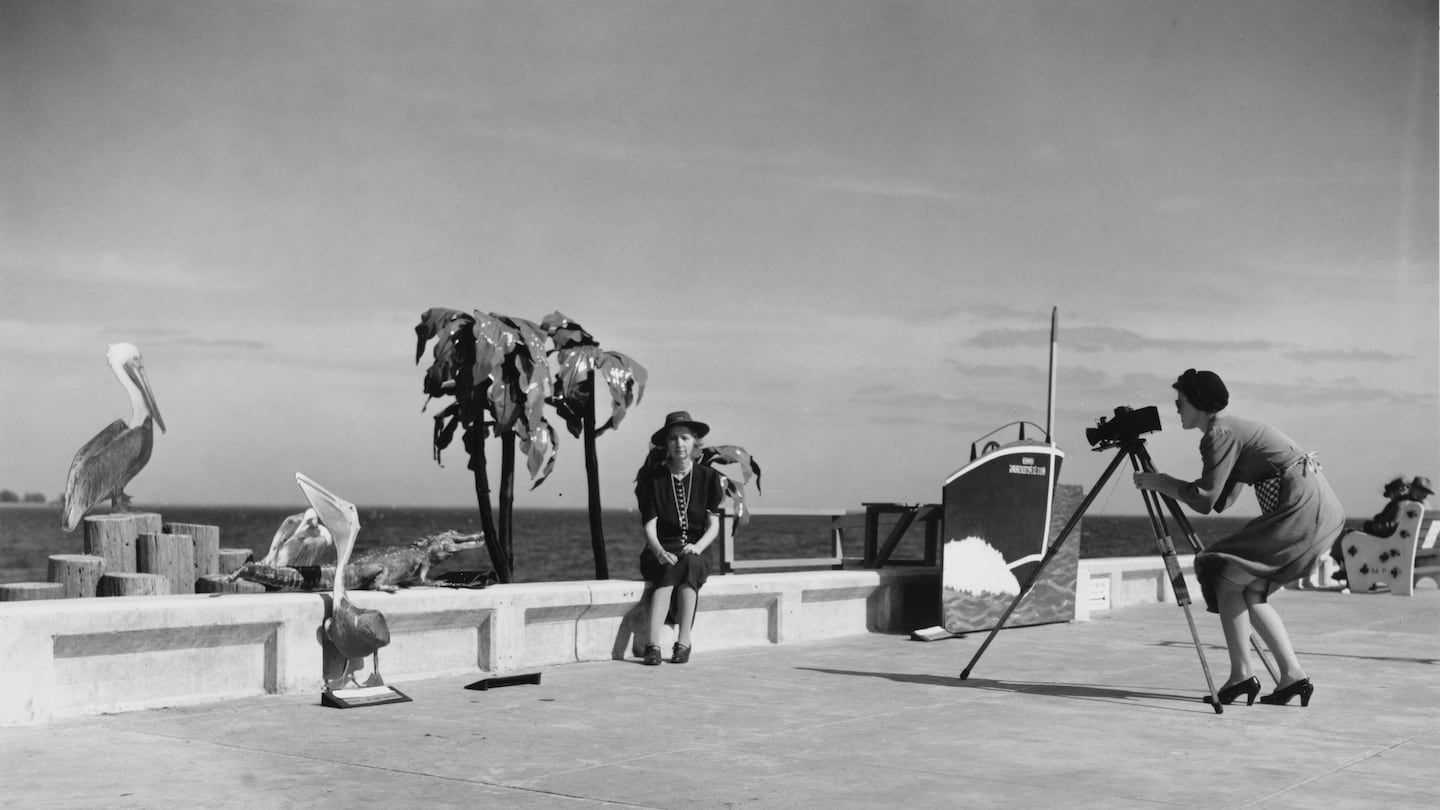 Walker Evans, "Resort Photographer at Work," 1941.