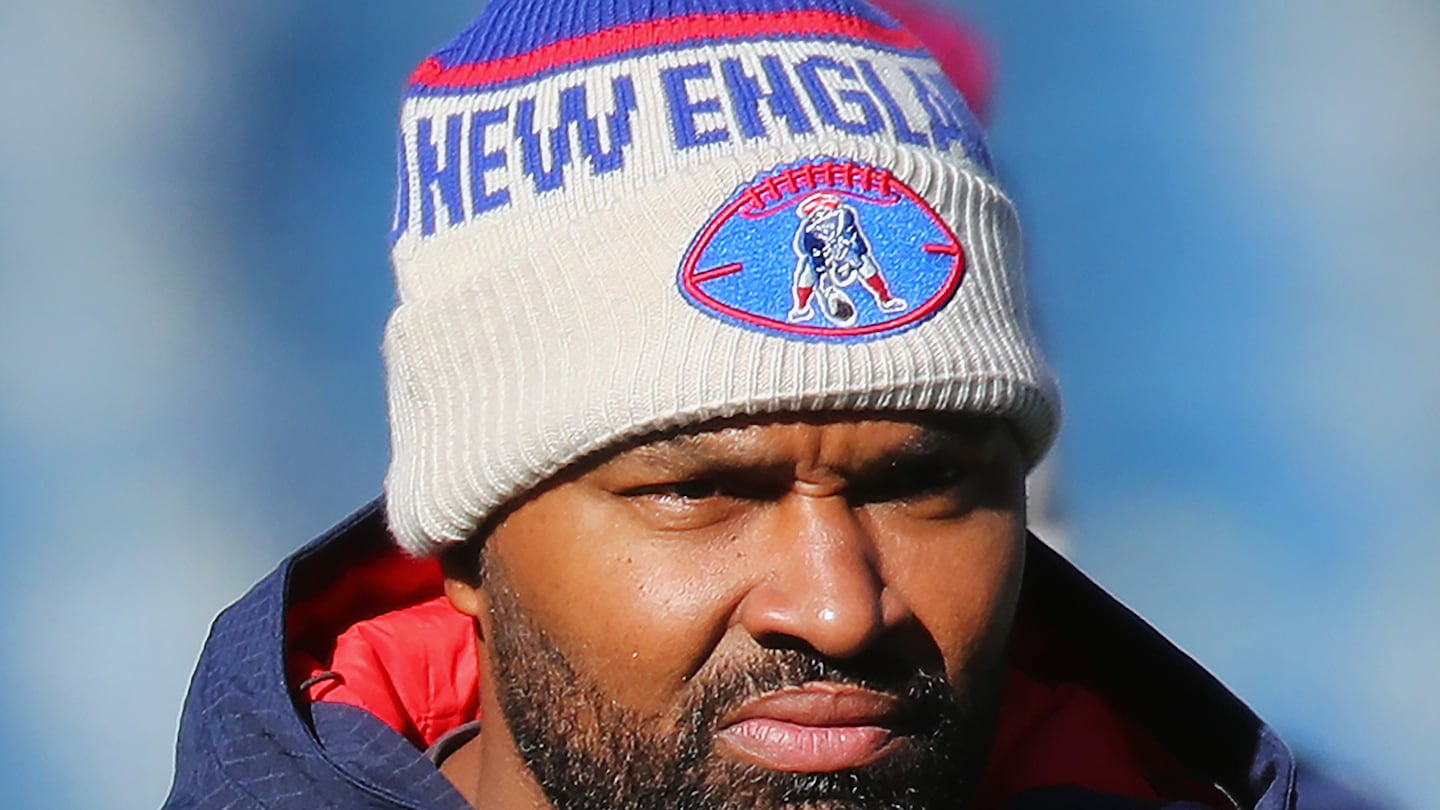 It’s hard to say Patriots coach Jerod Mayo is building a culture when he doesn’t show faith in his players.