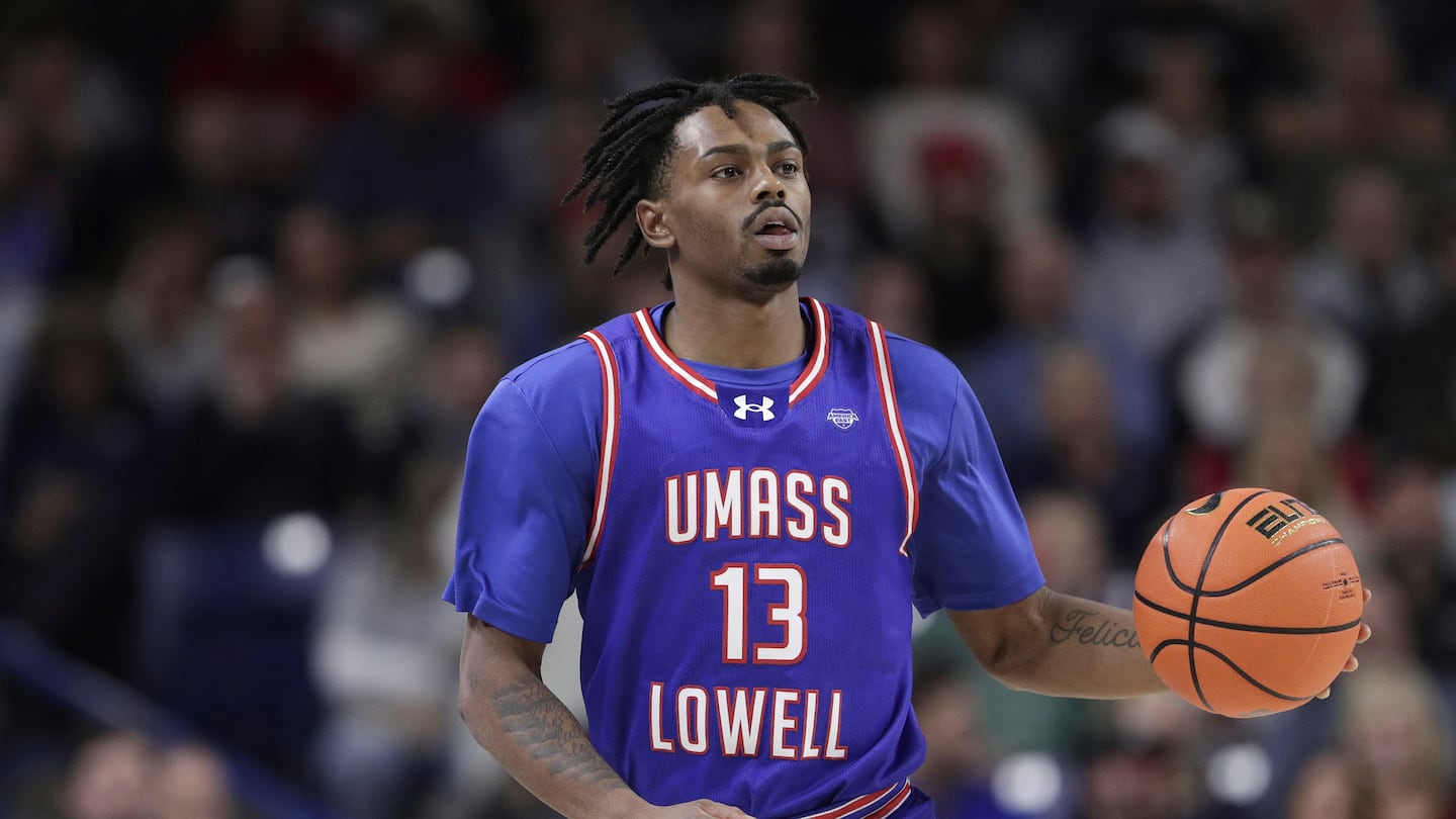 UMass-Lowell guard Yuri Covington, pictured her in a Nov. 15 game against Gonzaga, scored 19 points.