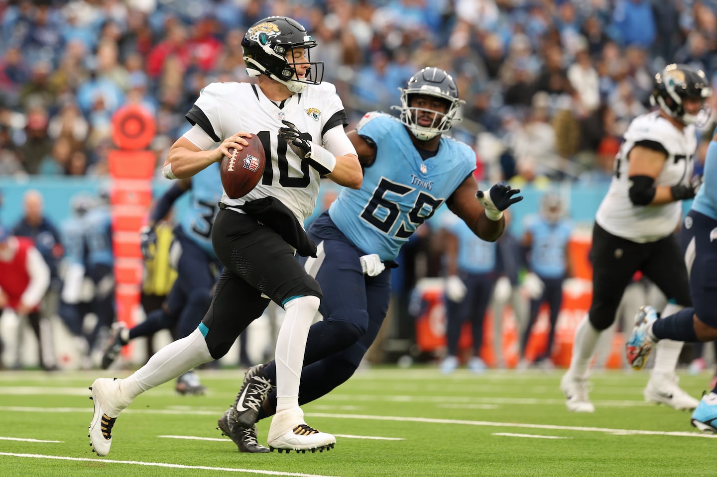 Mac Jones threw no touchdowns and two interceptions Sunday against the Titans, but the Jaguars came away with the win.