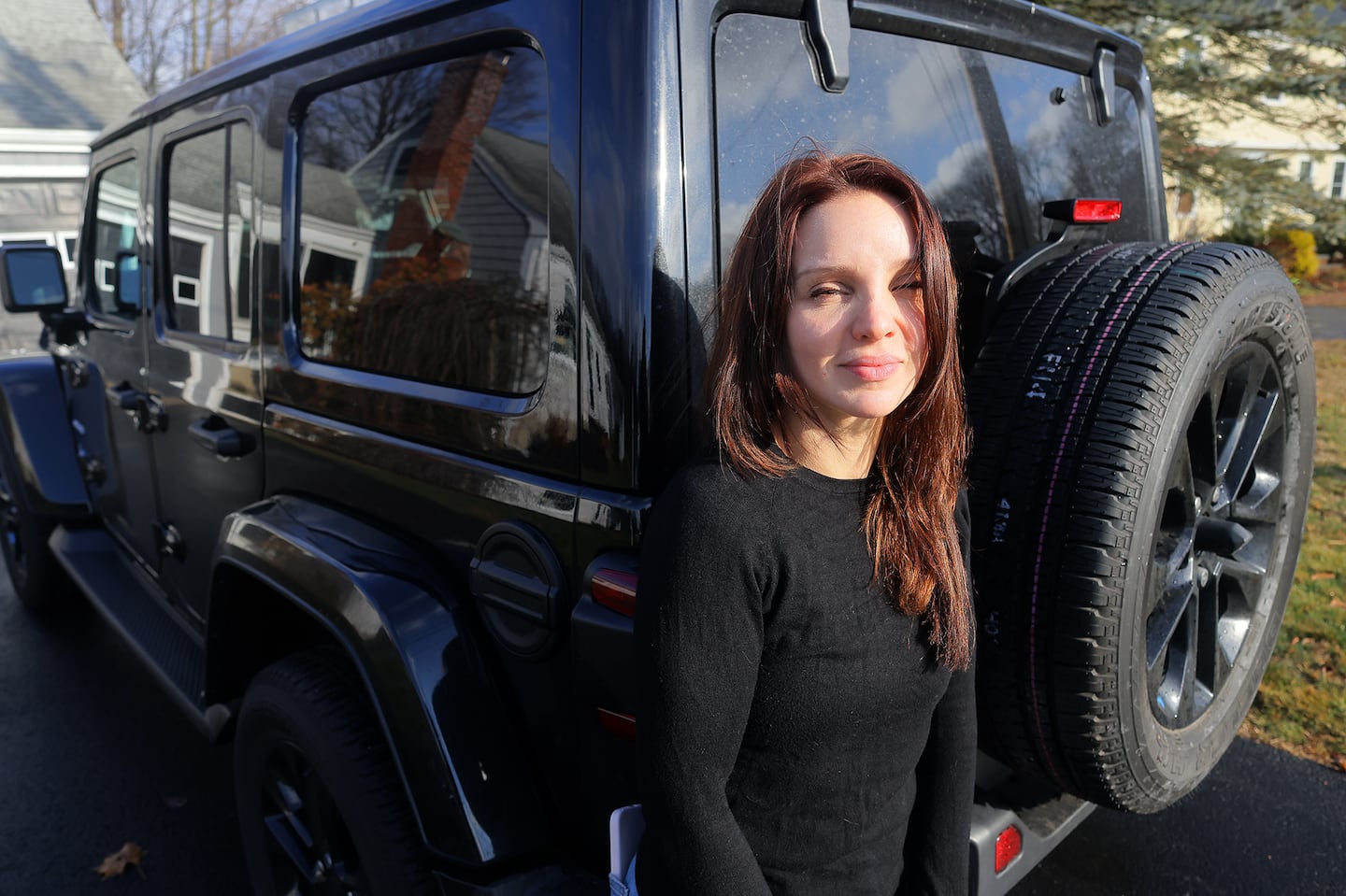 Jillian Kavanagh leased a new 2022 Jeep Wrangler 4xe plug-in hybrid two years ago, but the electric drive doesn’t work, so she’s seeking compensation under the federal — not state — Lemon Law.