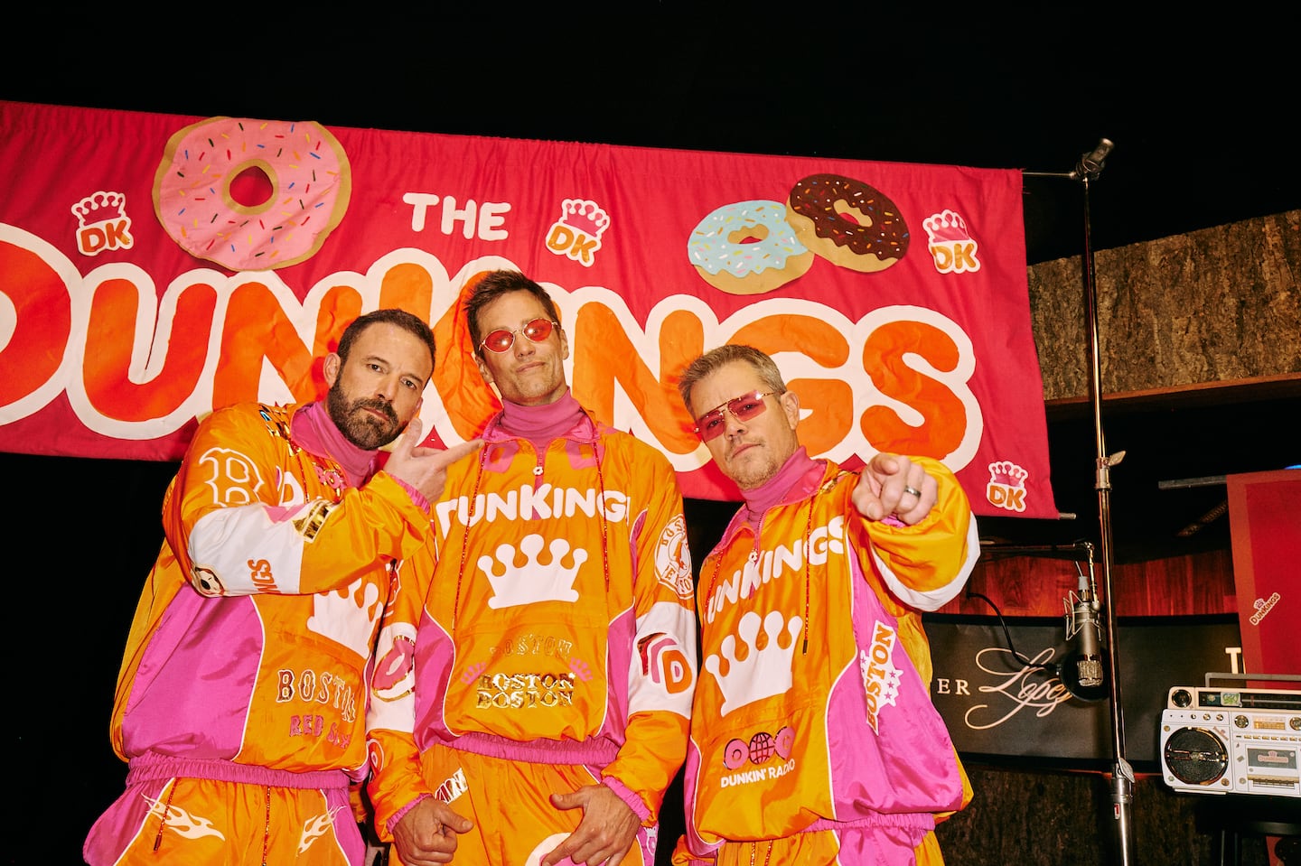 Yes, Tom Brady auctioned off his "DunKings" track suit he wore in a Dunkin' commercial with Ben Affleck and Matt Damon, and it sold for $50,400 by Sotheby's. 