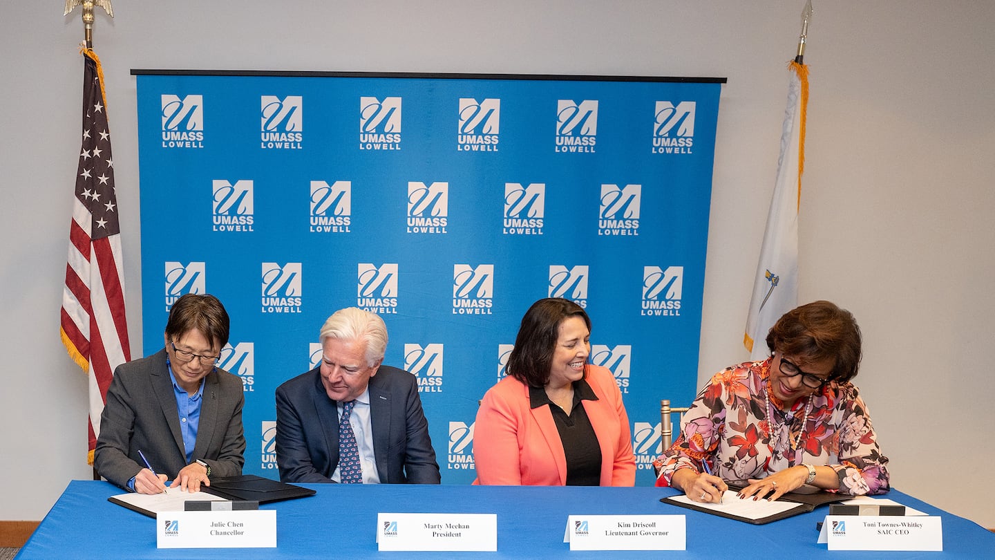 UMass Lowell chancellor Julie Chen, UMass President Marty Meehan, Lieutenant Governor Kim Driscoll and  SAIC chief executive Toni Townes-Whitley, at the UMass Club.