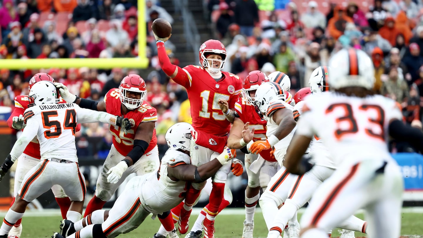 Kansas City Chiefs quarterback Patrick Mahomes was injured when he was hit by Dalvin Tomlinson while attempting to pass.