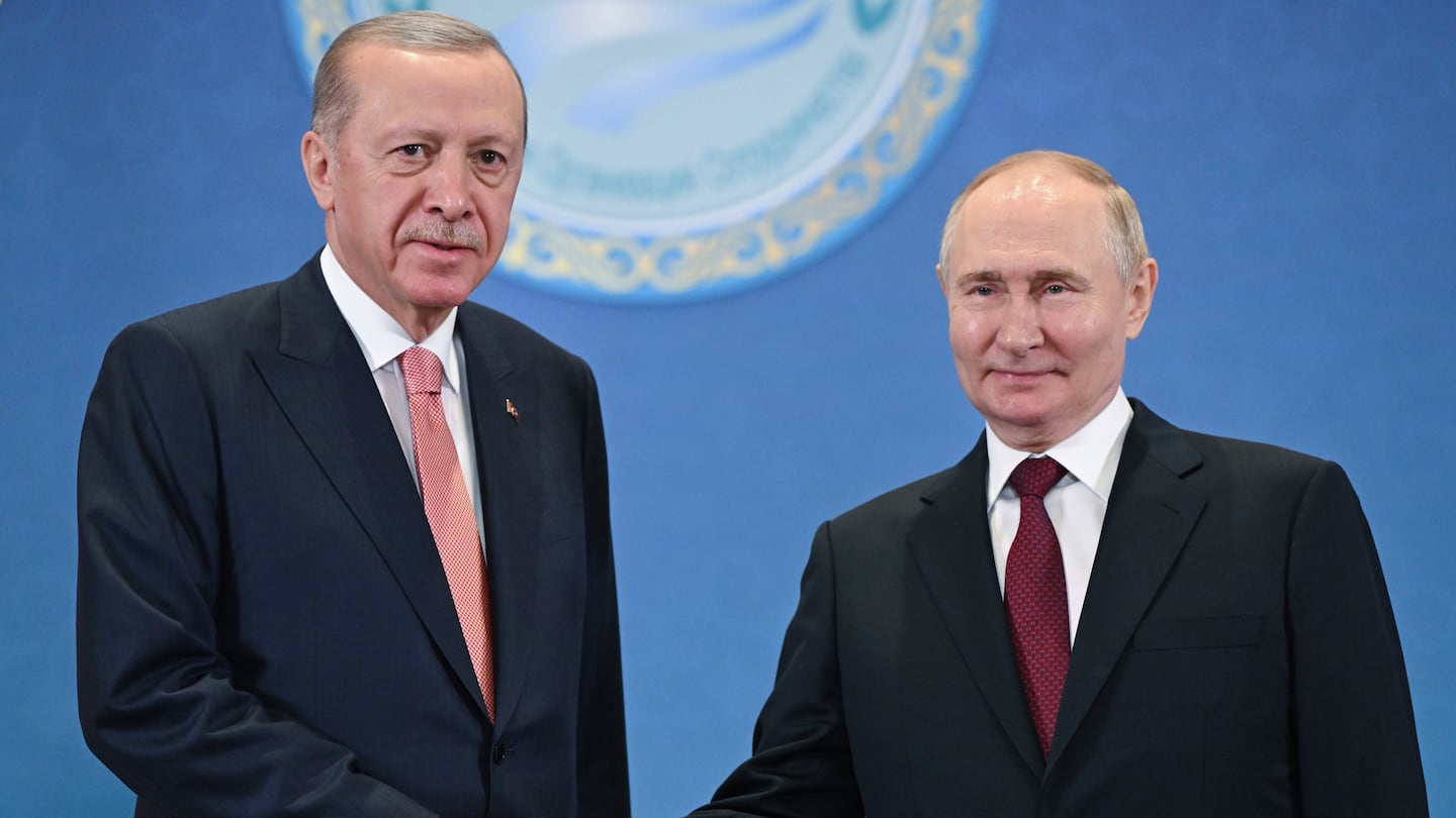 Russian President Vladimir Putin, right, and Turkish President Recep Tayyip Erdogan.