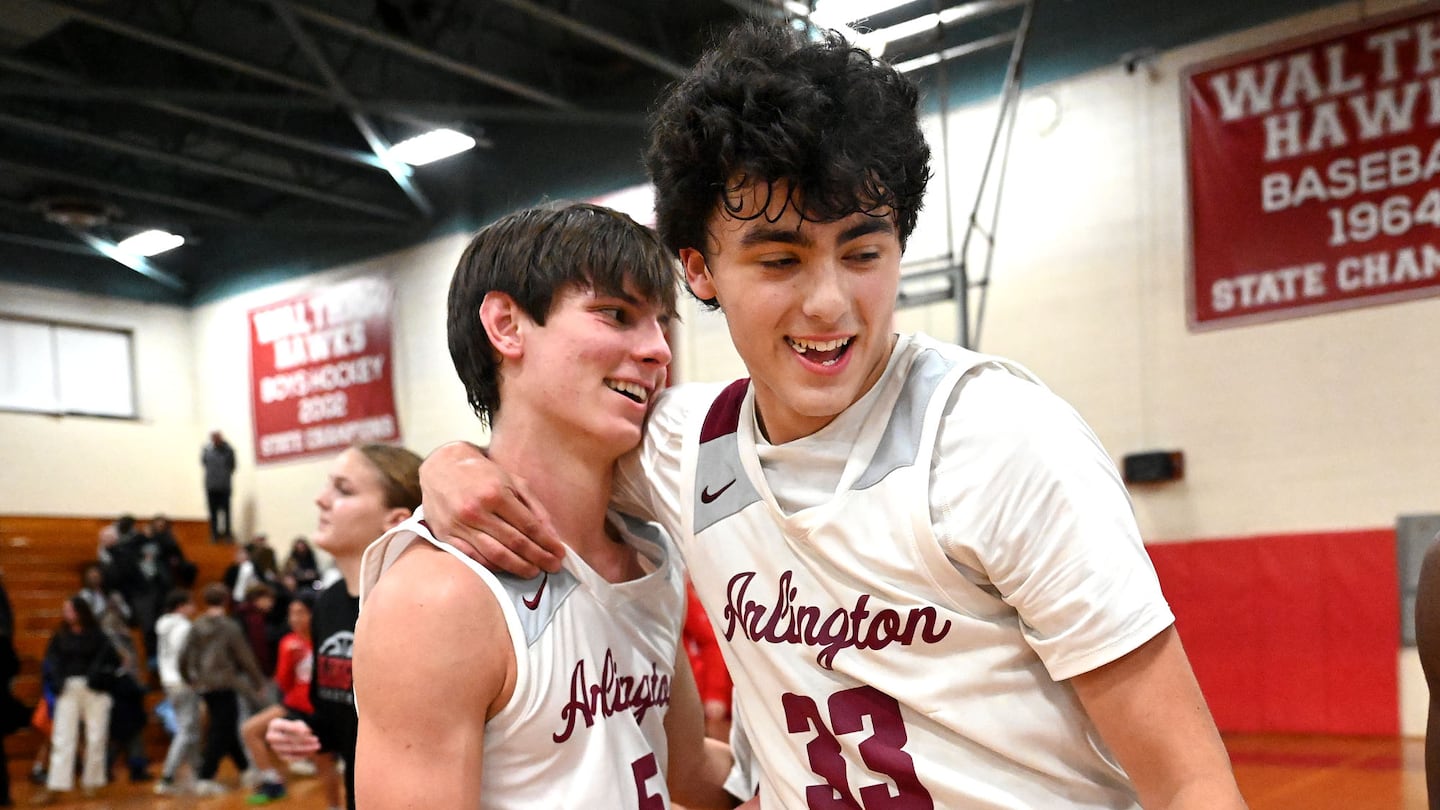 James Dingman (right) scored 37 points, but it was Alexi Trapotsis (4 points) who made the game's biggest bucket.