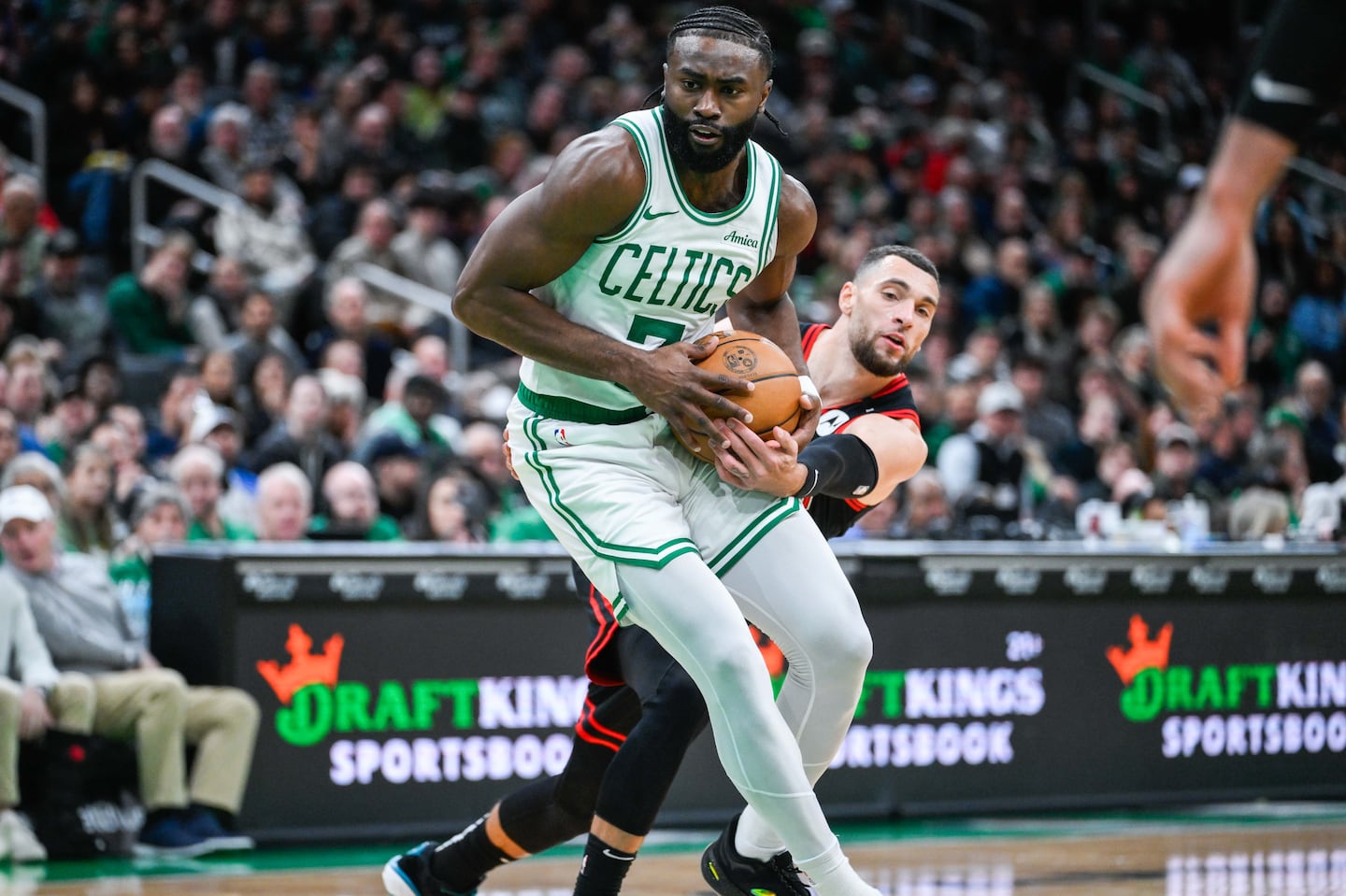 Jaylen Brown took the court Thursday on the heels of an apparent robbery attempt at his home.